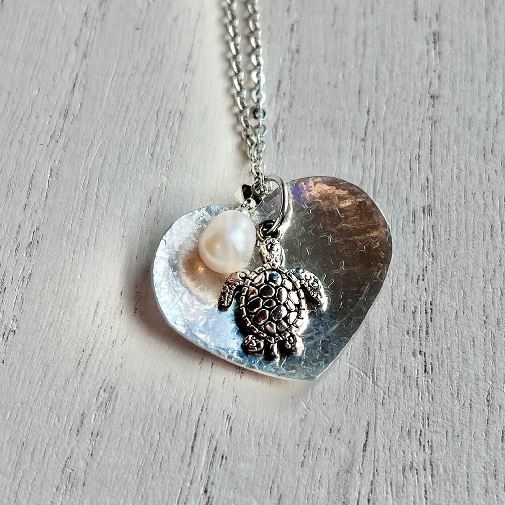 Tropic Beachy Nautical Necklace, Turtle Heart Pearl, Mixed Metal Necklace - Picture 13 of 15